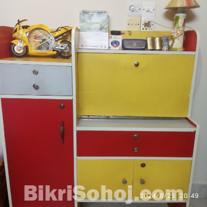 Kid's Study Table